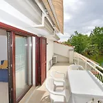 Apartments Mina