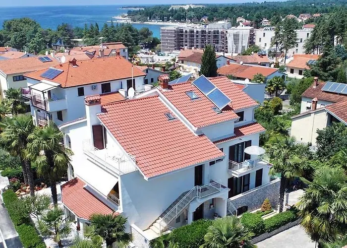 Apartments Mina