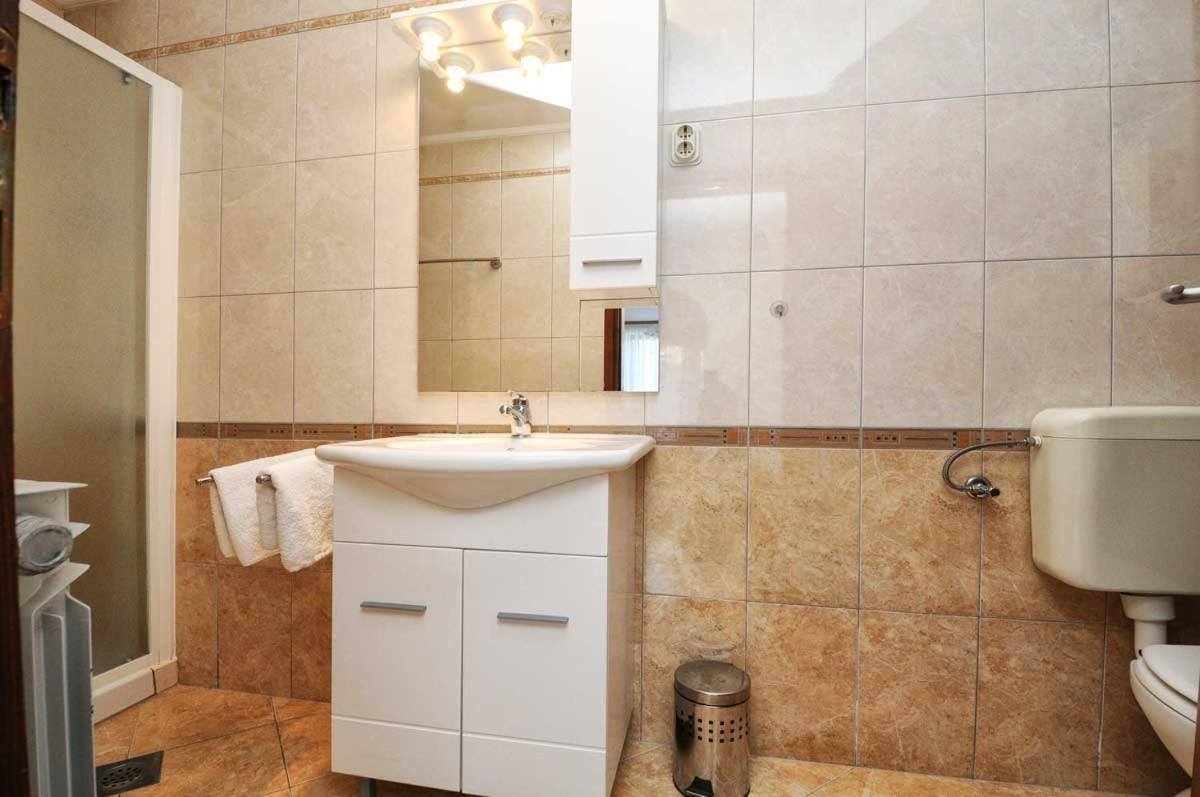 Mina Apartment *
